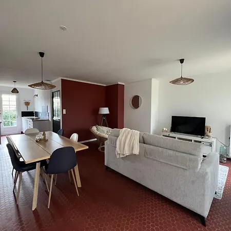 Maison Coquette Trois Avec Wifi - Fr-1-485-163 Hotel